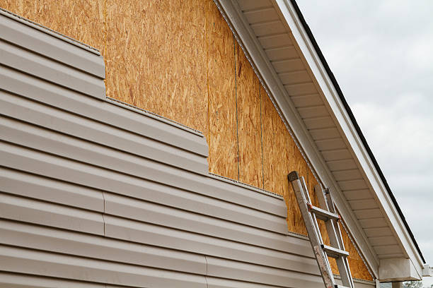 24/7 Emergency Vinyl Siding experts in Chester, PA